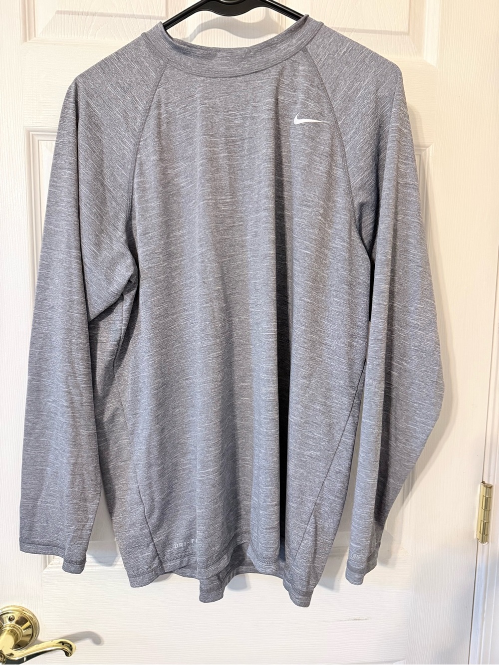 Nike Men’s Light Gray Heather Dri-FIT Long Sleeve Crew